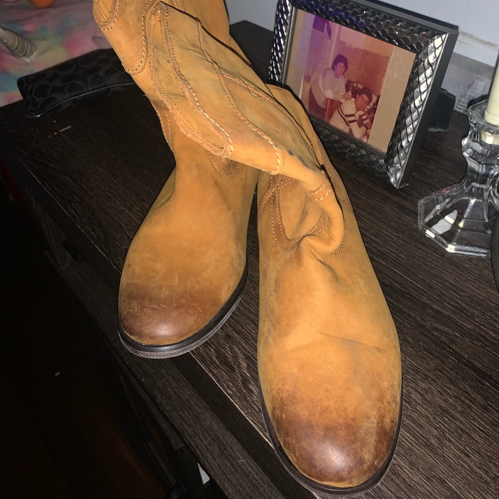 Too Narrow - image 2